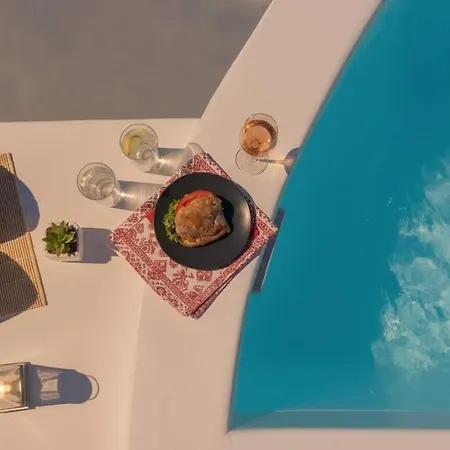 Artemis Sunset Santorini Rooftop Jacuzzi View Apartamento Fira (Santorini)