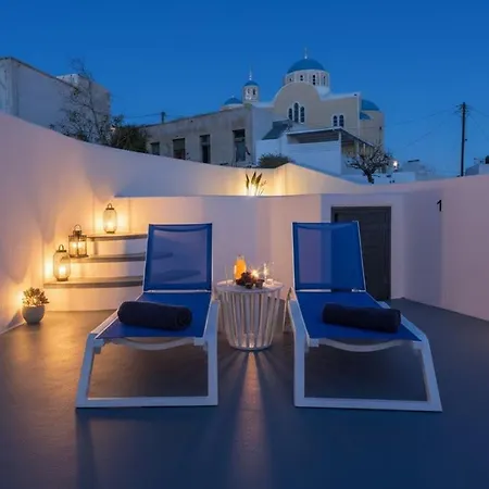 Artemis Sunset Santorini Rooftop Jacuzzi View Fira (Santorini)