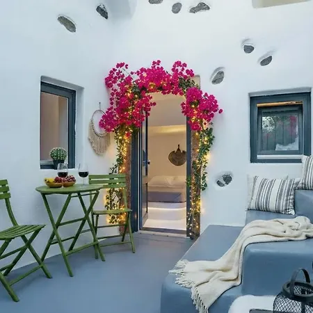 Artemis Sunset Santorini Rooftop Jacuzzi View *