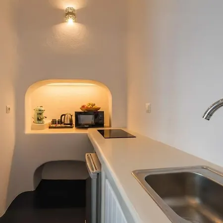 Artemis Sunset Santorini Rooftop Jacuzzi View