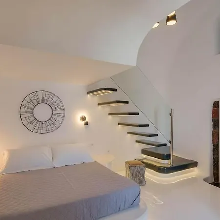 Artemis Sunset Santorini Rooftop Jacuzzi View *